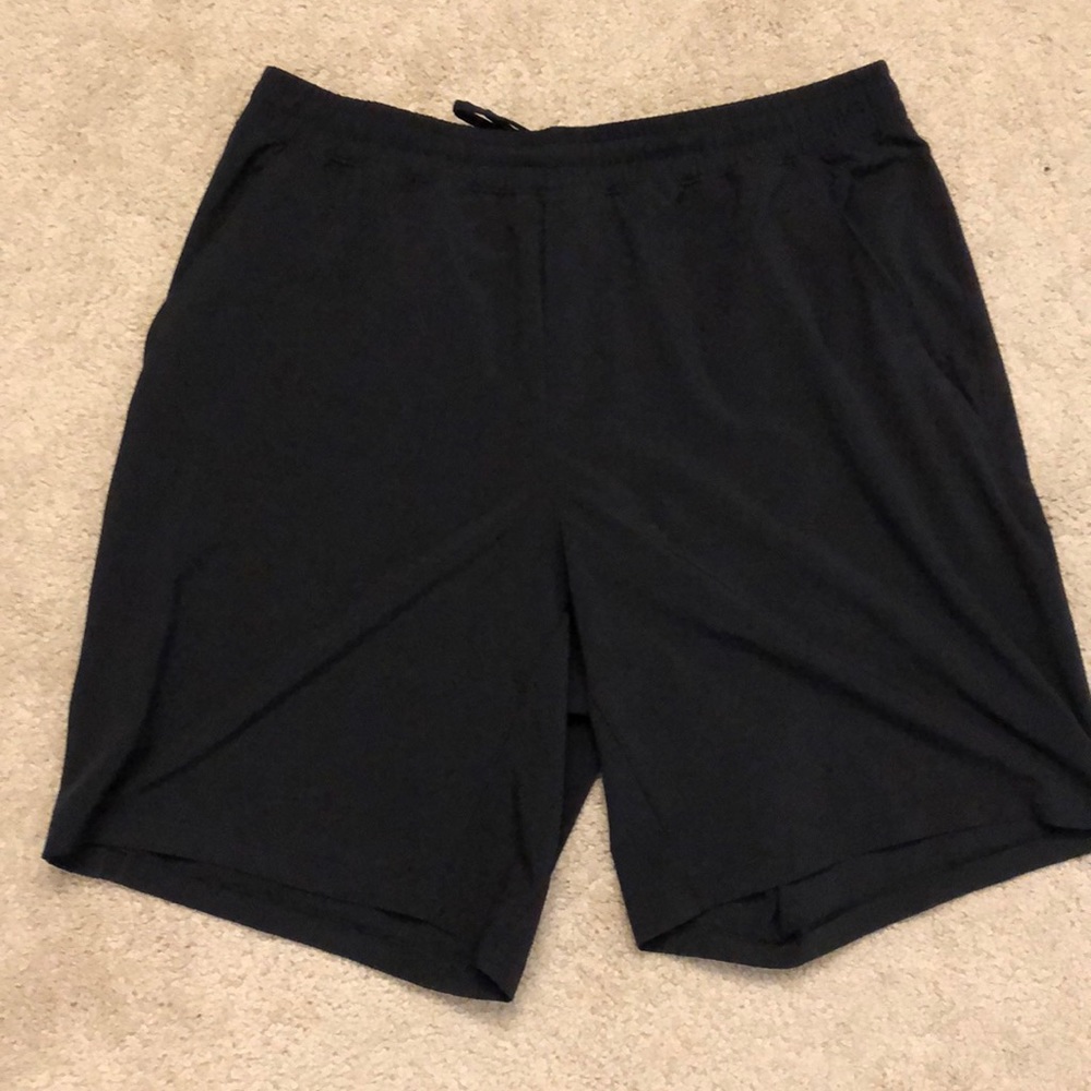 Lululemon pace breaker short 9” w/ liner